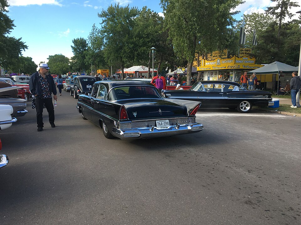 Illustration: 1957 Wheat Penny Values: No Mint Mark vs D Mint Mark Breakdown Illustration: 1957 Wheat Penny Values: No Mint Mark vs D Mint Mark Breakdown