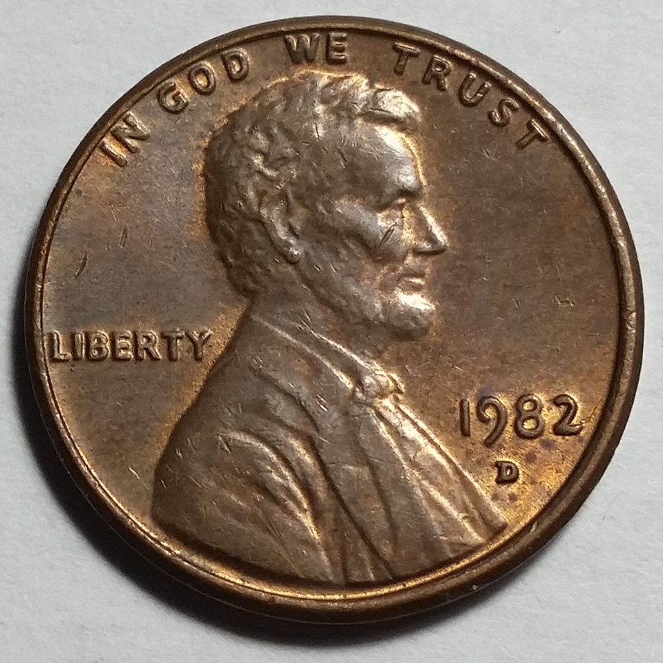 Illustration: How to Identify Valuable 1982 Pennies: Weight, Date, and Mint Mark Guide